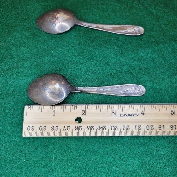 1847 Roger Bros. IS Daffodil Silver Plate Pattern Baby Spoons Antique - Picture 7 of 8